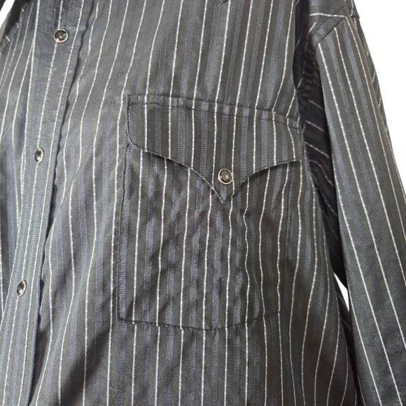 Panhandle Slim Black With Silver Threads And Pearl Snap Buttons Shirt Size XL - Picture 3 of 9